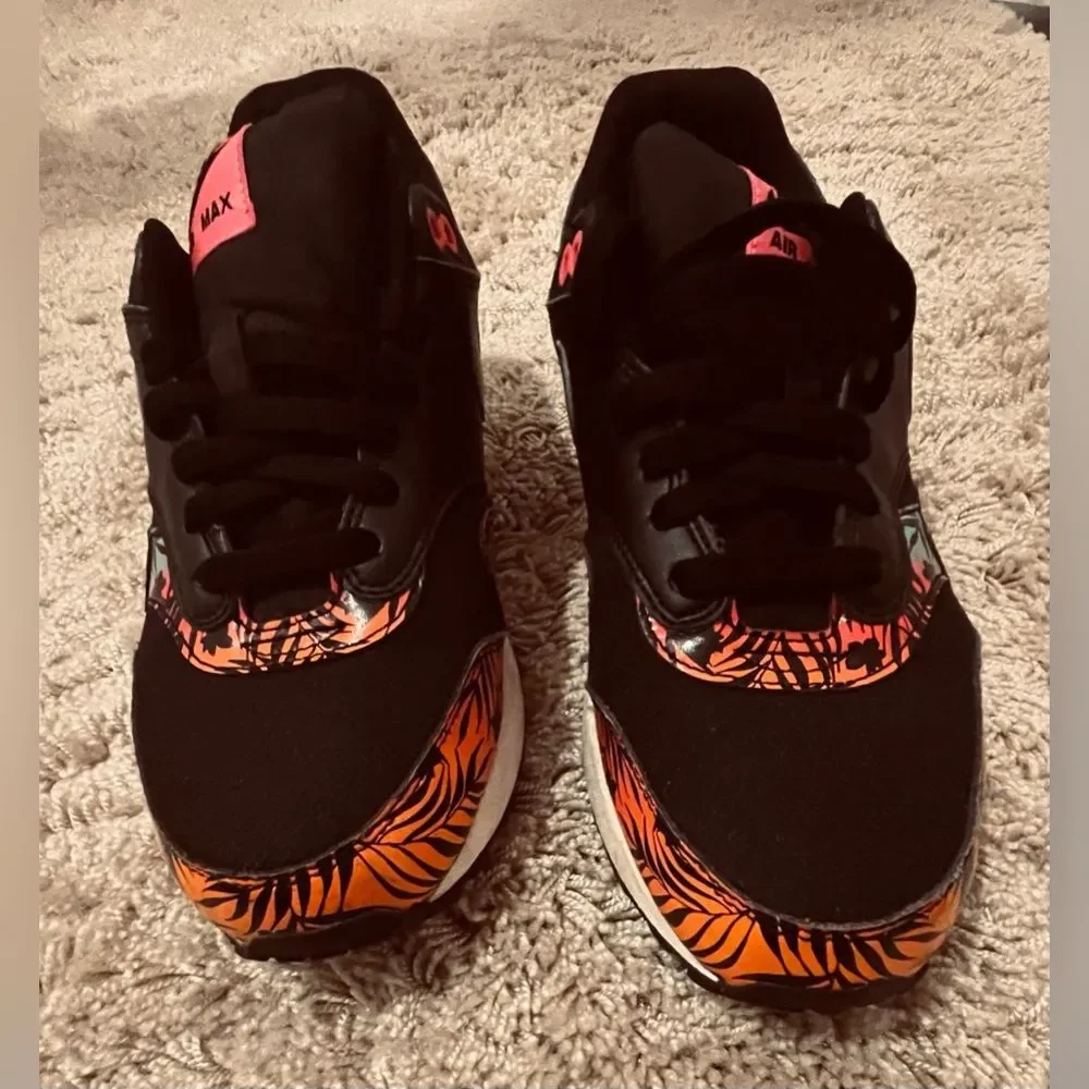 Kids Nike Air Max Low-tops - size 7 youth - black orange green floral print Y2K